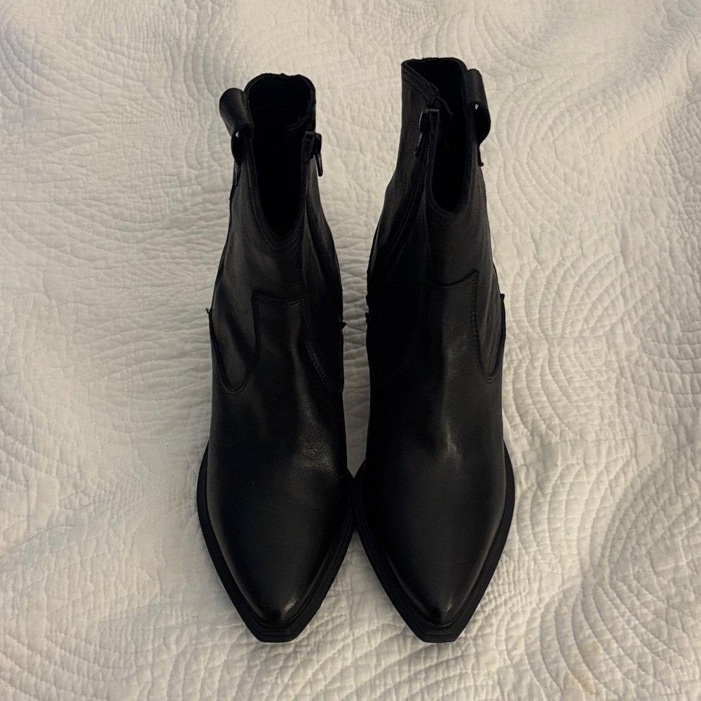 Emanuele Crasto Ankle Booties